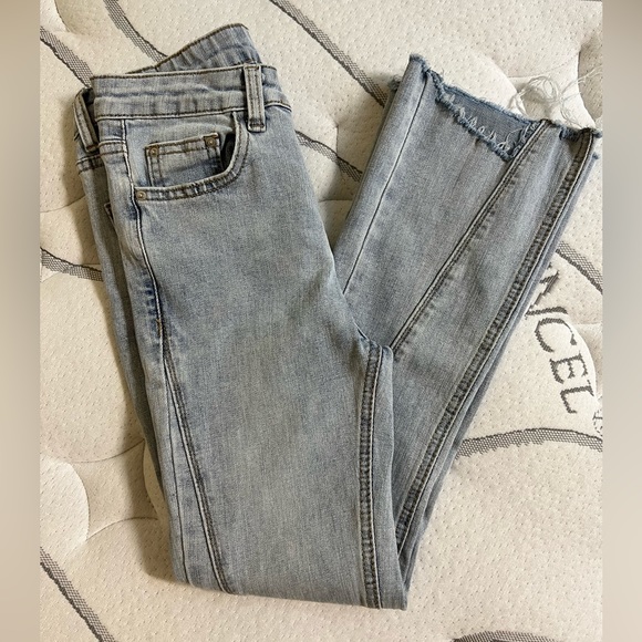 Jean - Picture 1 of 1